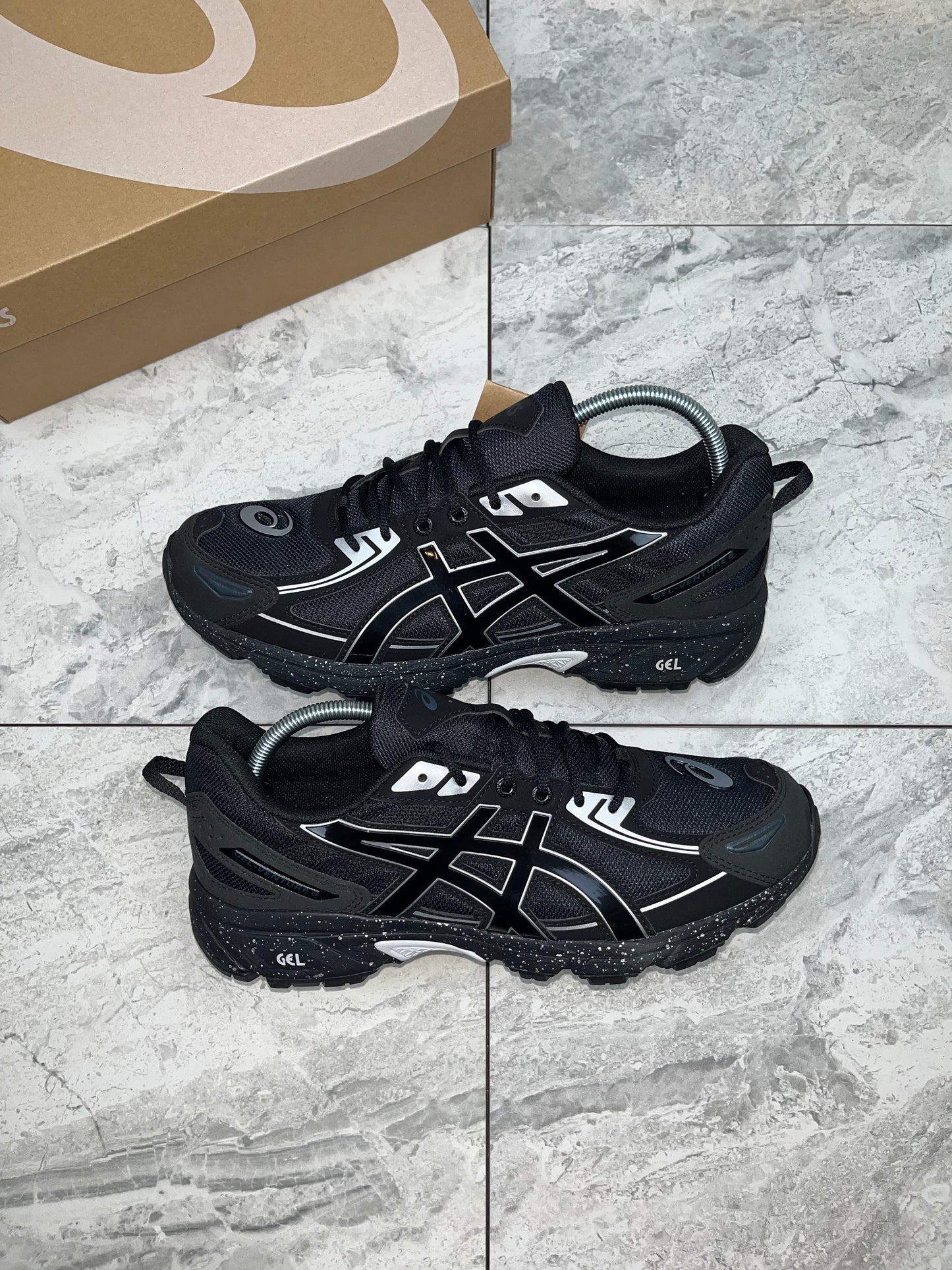 Asics Gel Venture 6 - Black/Pure silver