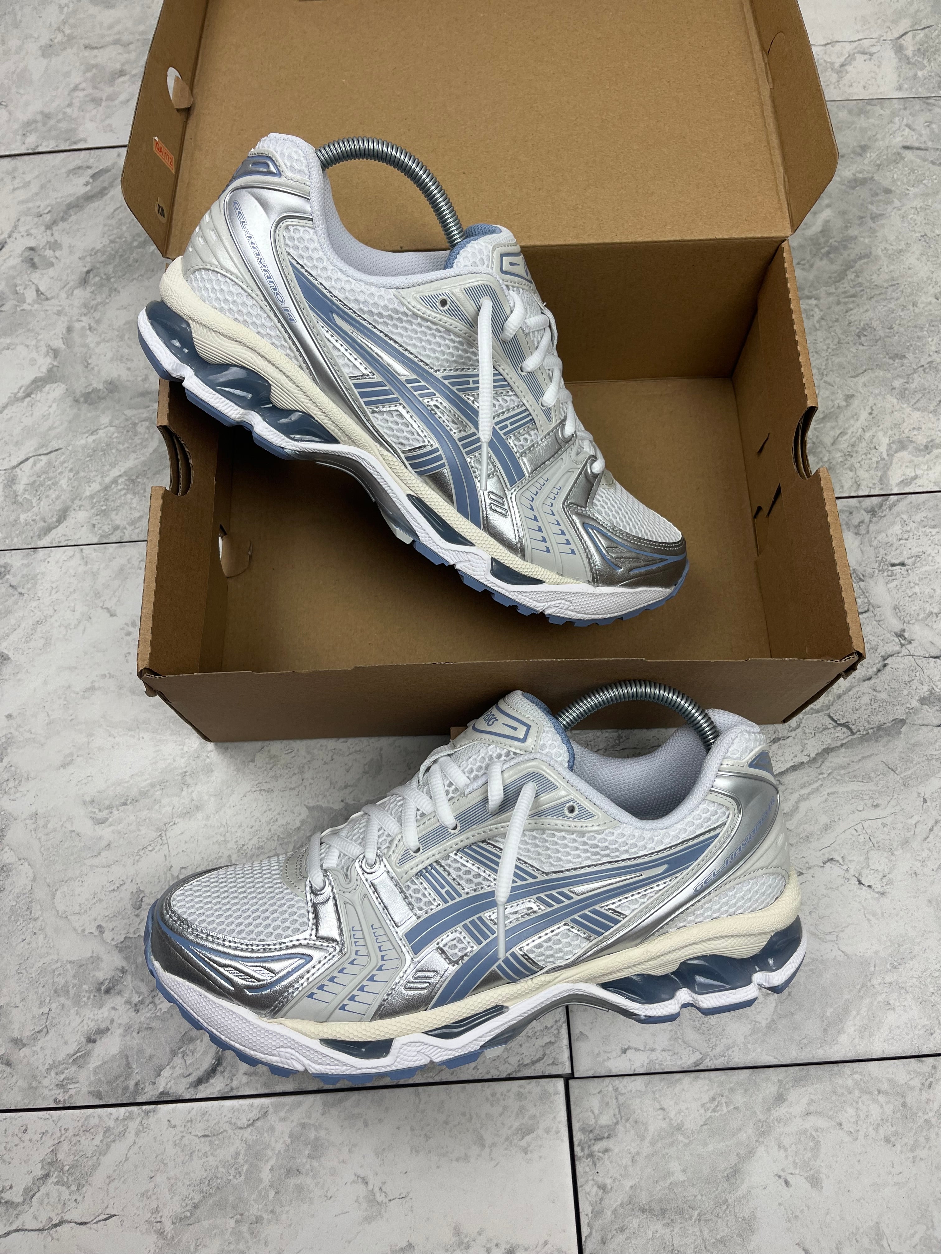 ASICS gel kayano 14 - White/Light Navy