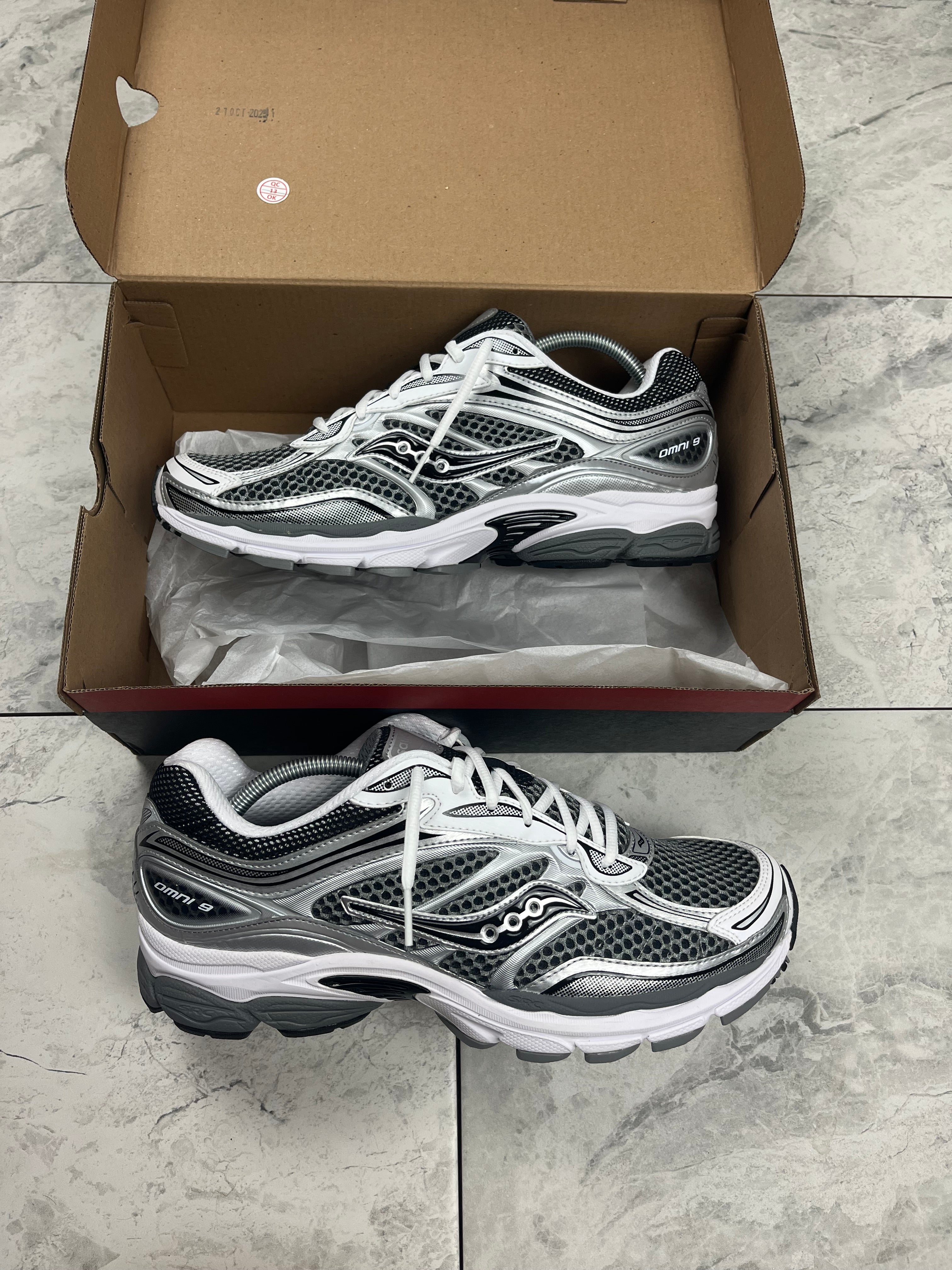 Saucony progrid omni 9 - Silver/Grey