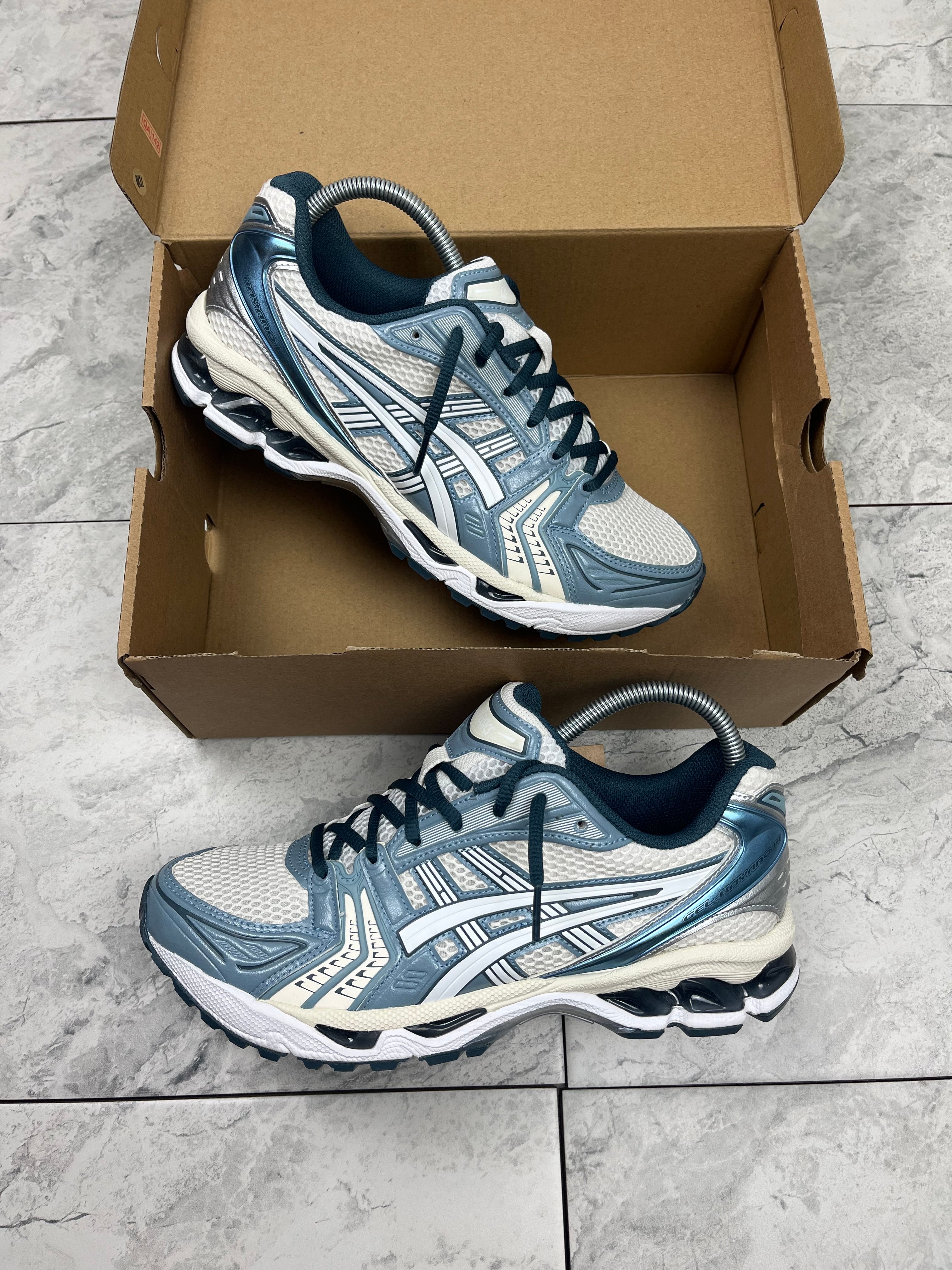ASICS gel kayano 14 - Cream/Raw indigo