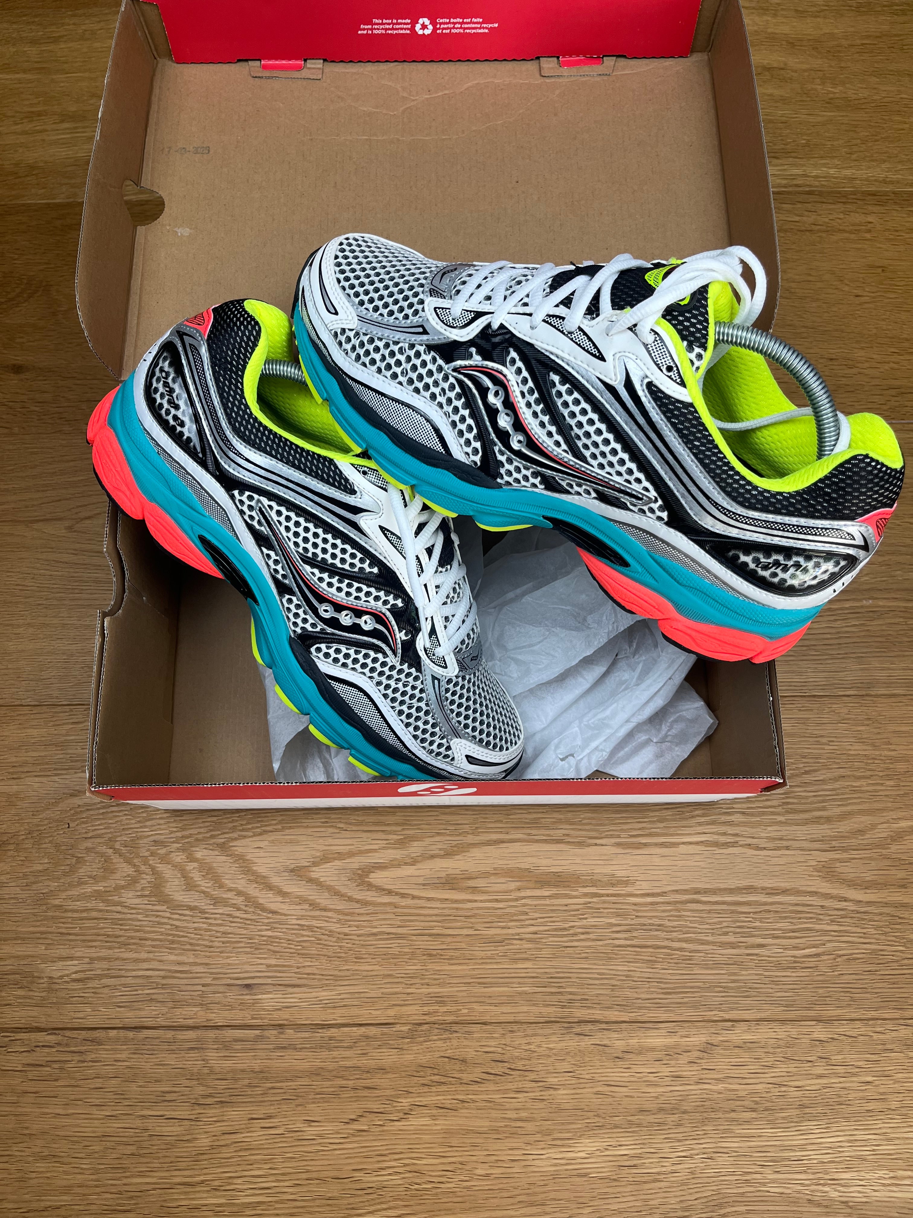 Saucony Progrid omni 9 - Mutant