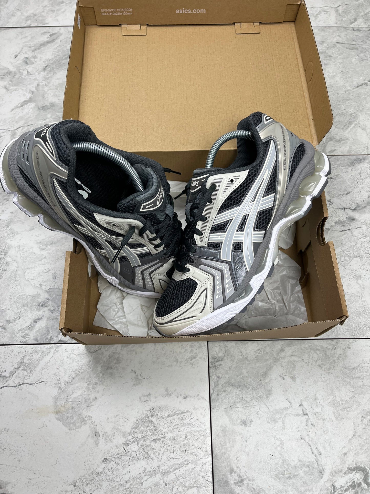 ASICS gel kayano 14 - Obsidian/Cement grey