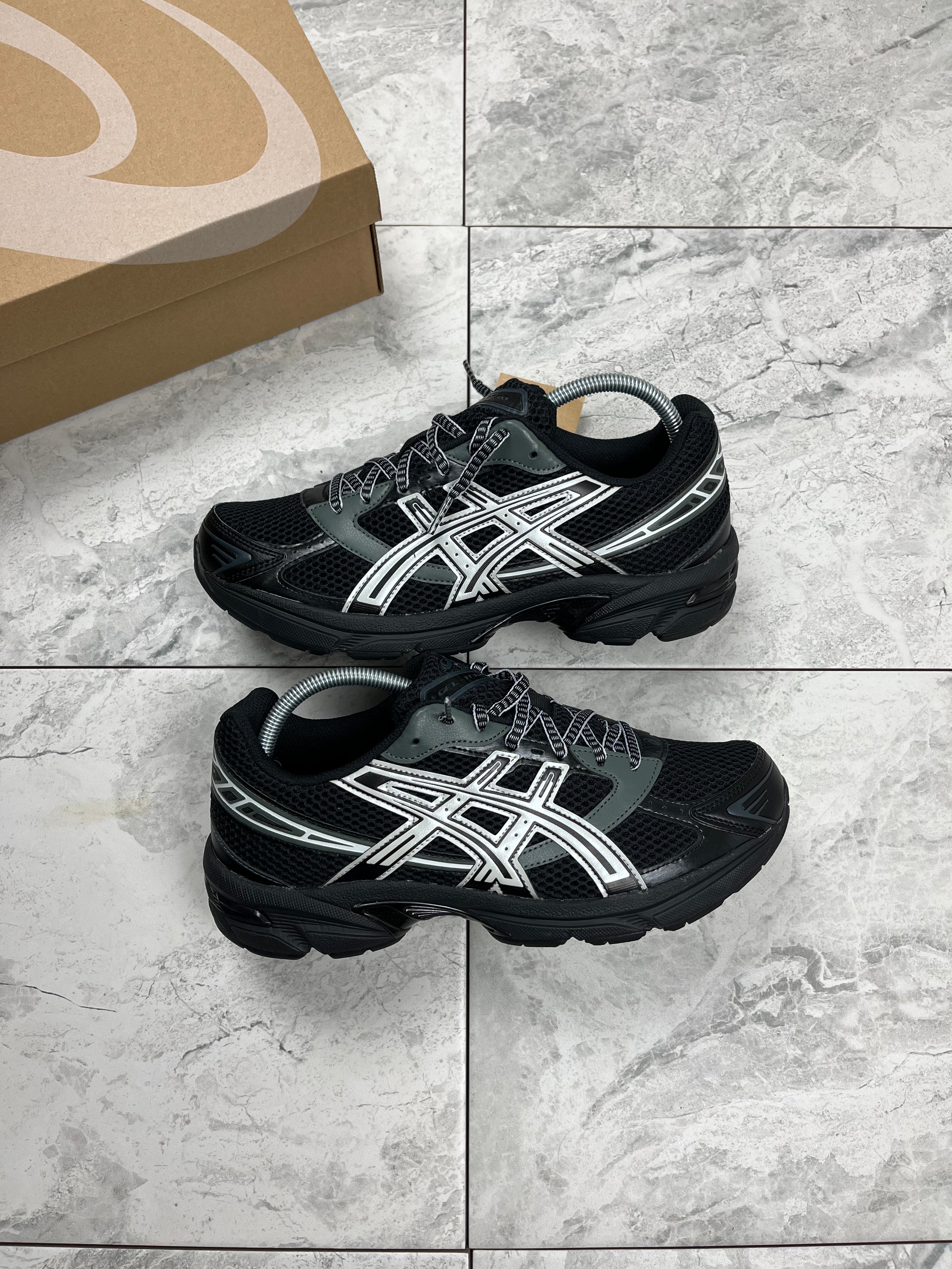 ASICS gel 1130 - Black/Glacier grey – Exclusive Tagzz