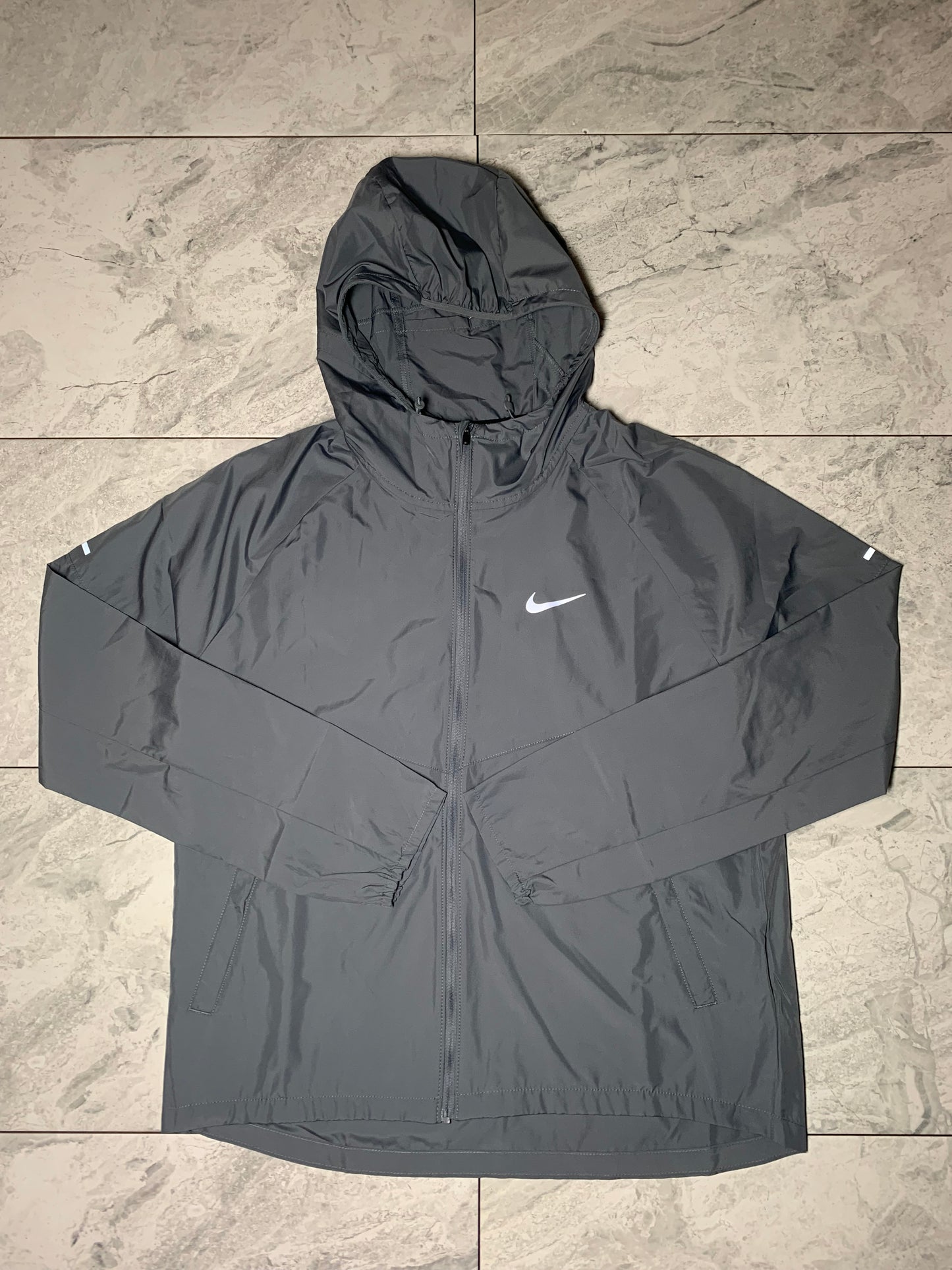 Nike repel windbreaker grey