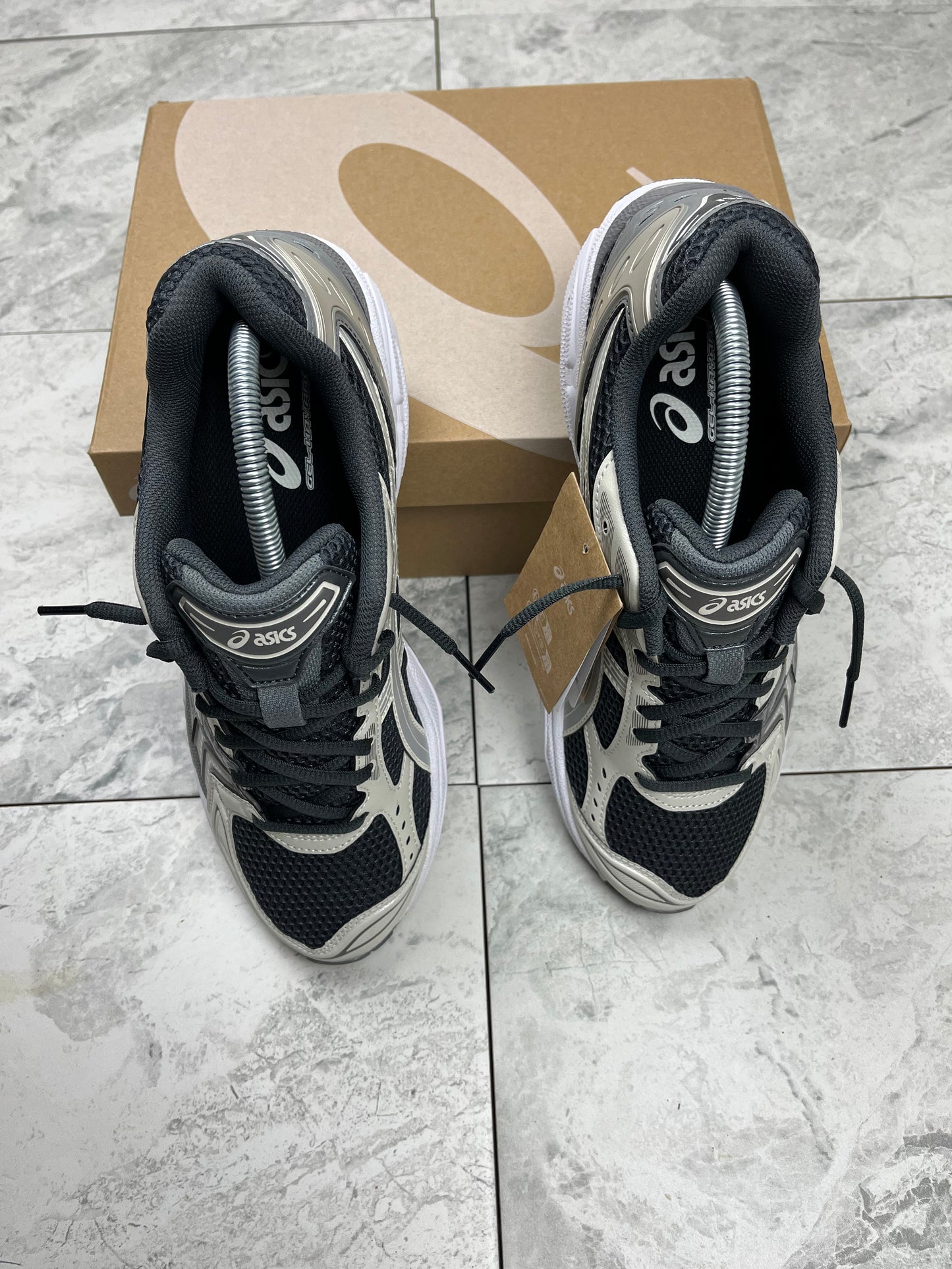 ASICS gel kayano 14 - Obsidian/Cement grey