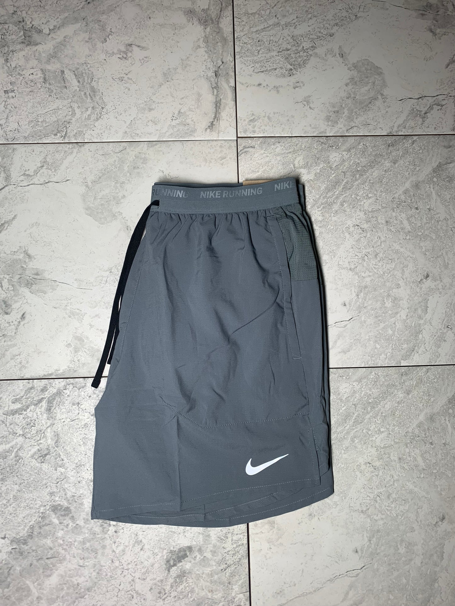 Nike flex stride shorts 7” dark grey