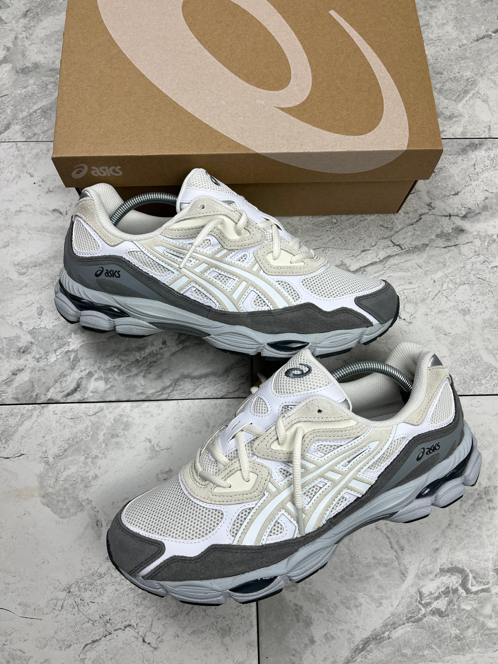 ASICS gel nyc Cream/White