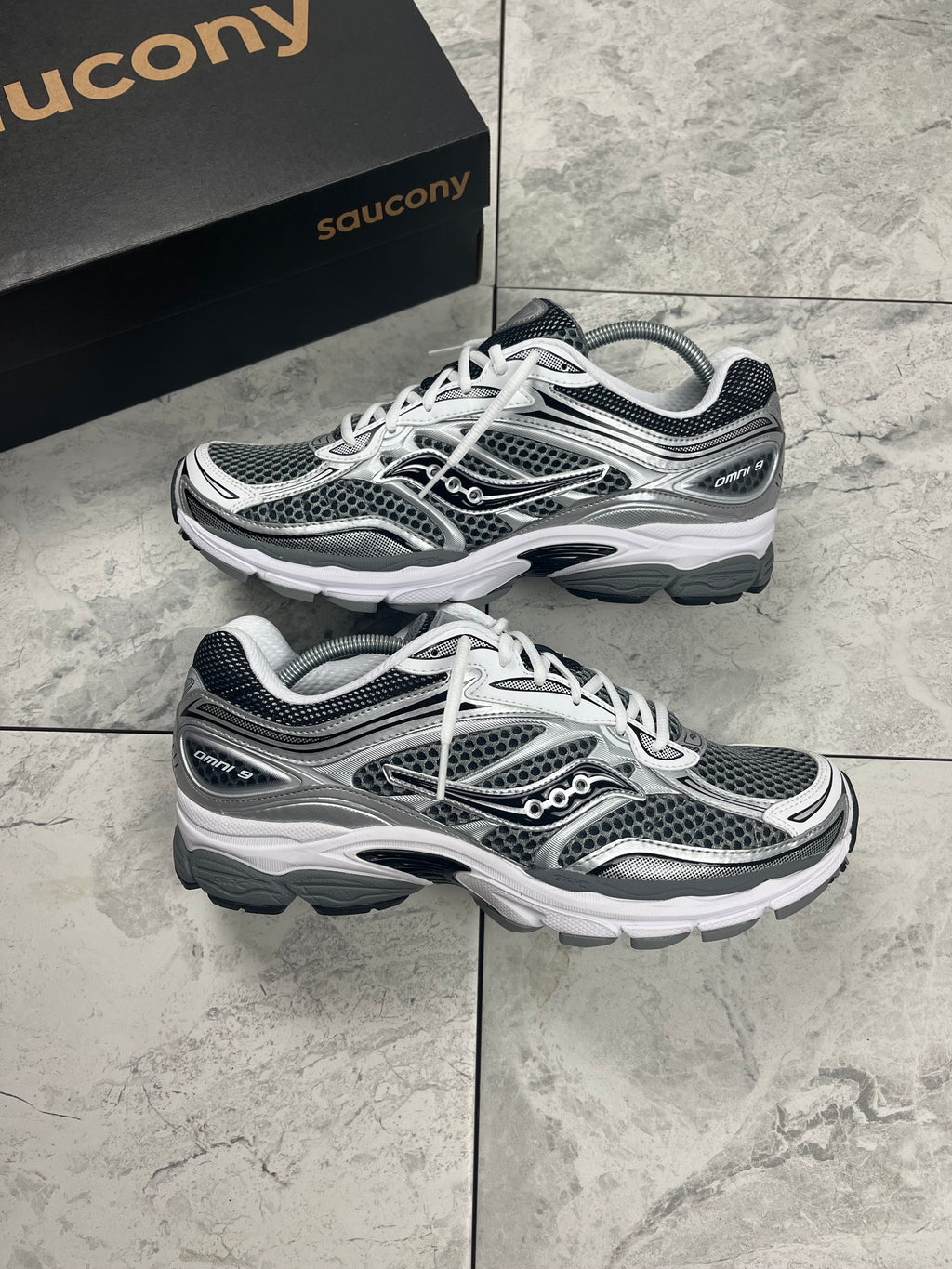 Saucony progrid omni 9 - Silver/Grey