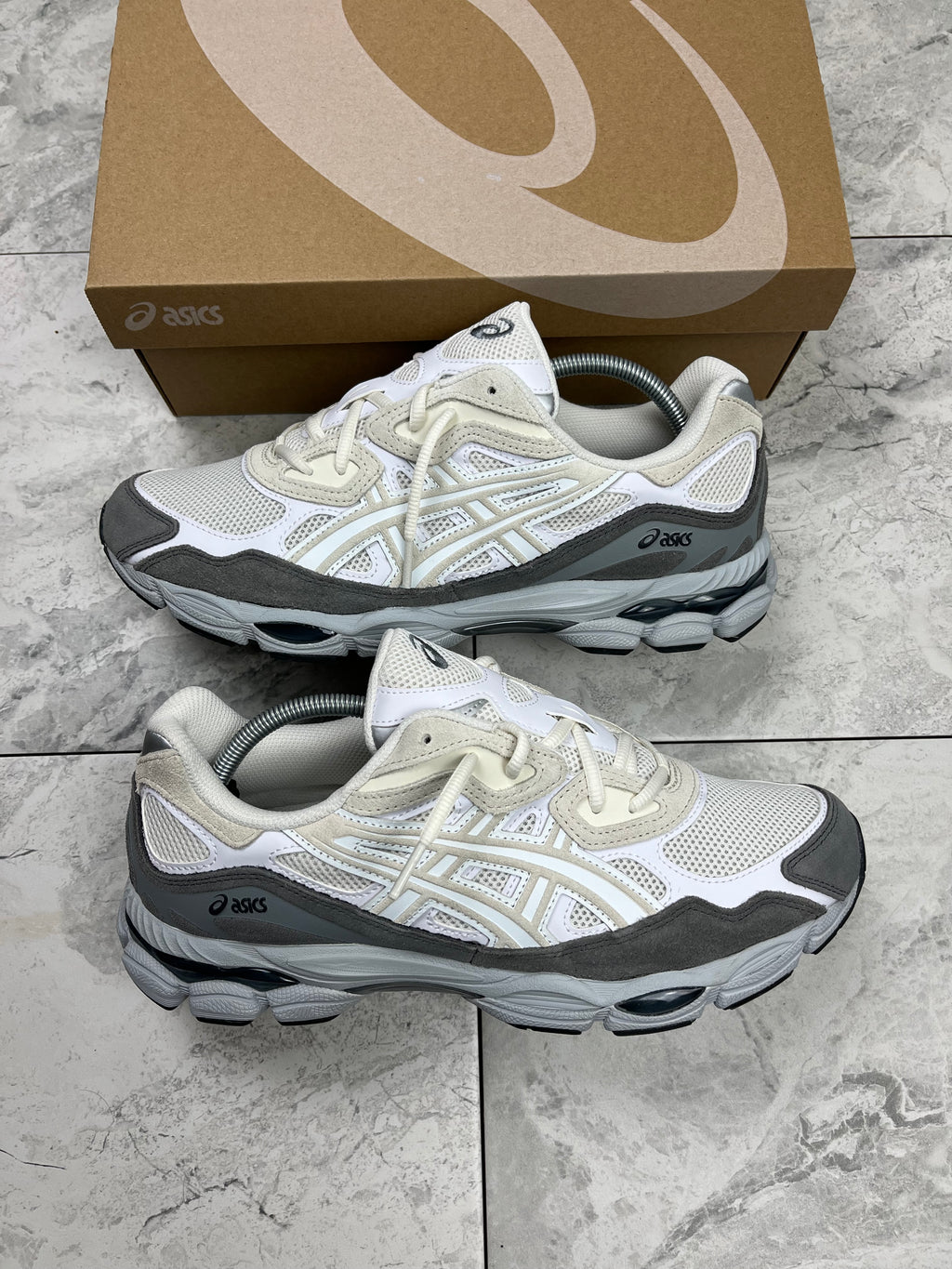 ASICS gel nyc Cream/White